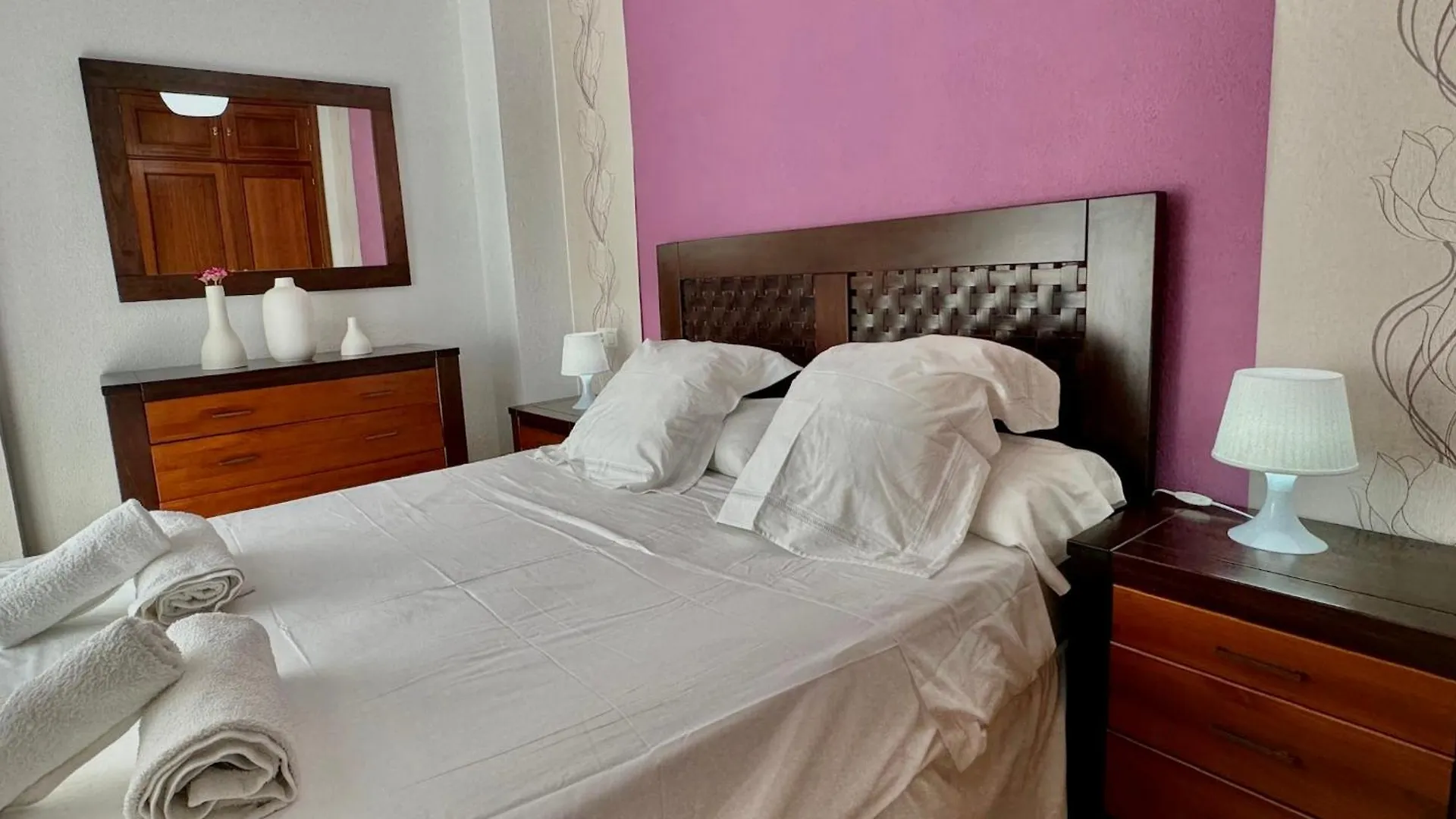 Apartamento Sibssanlucar Reina 2 Del Centro Parking Sanlúcar de Barrameda 0*,  España